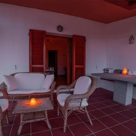 Vila Charming On The Sea Palau